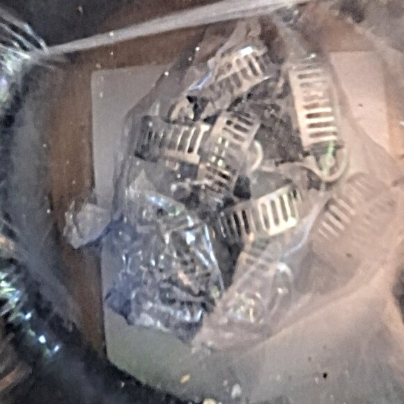 Fuel Line Hose SAE J30R7 3/8" W.P 300PSI w/10 Clamps NIP - Picture 6 of 7